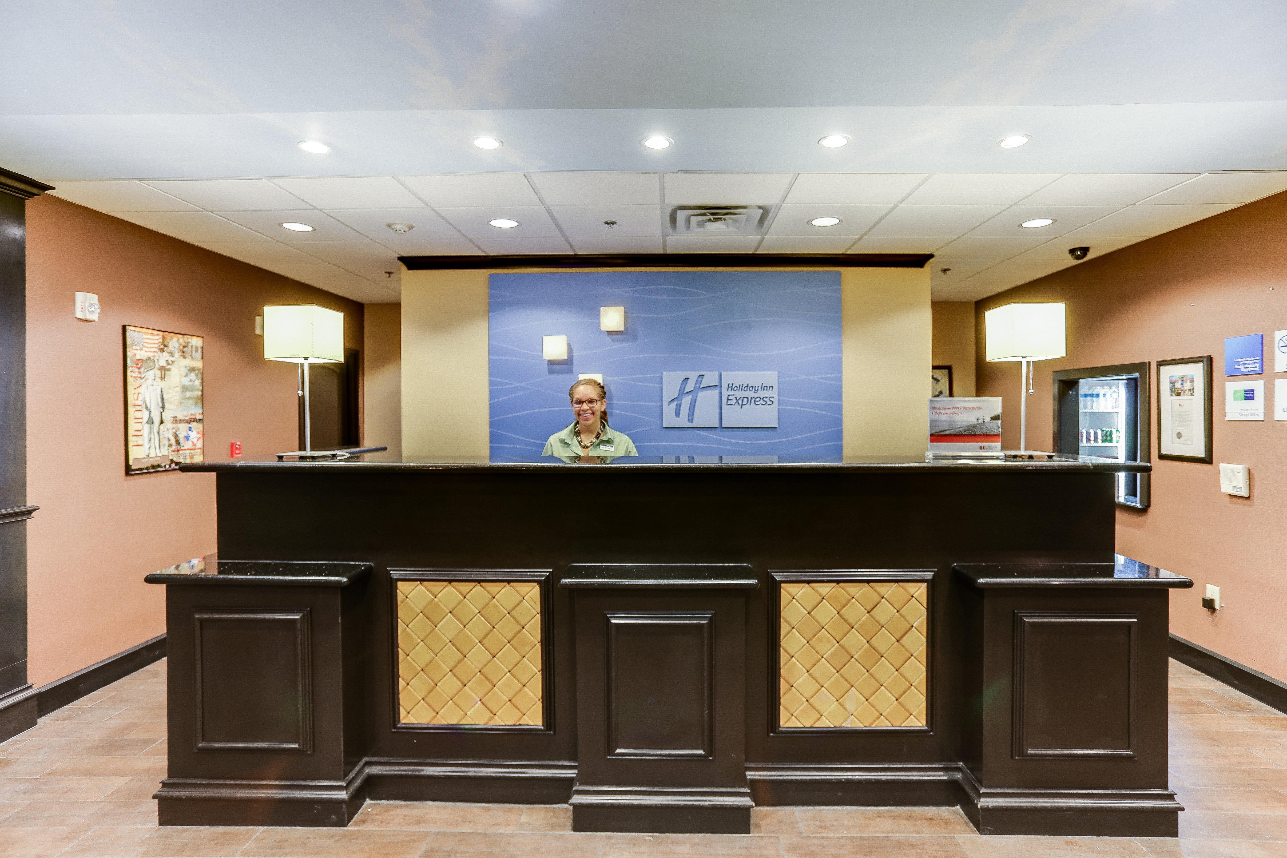 Holiday Inn Express Hotel & Suites Huntsville By Ihg מראה חיצוני תמונה
