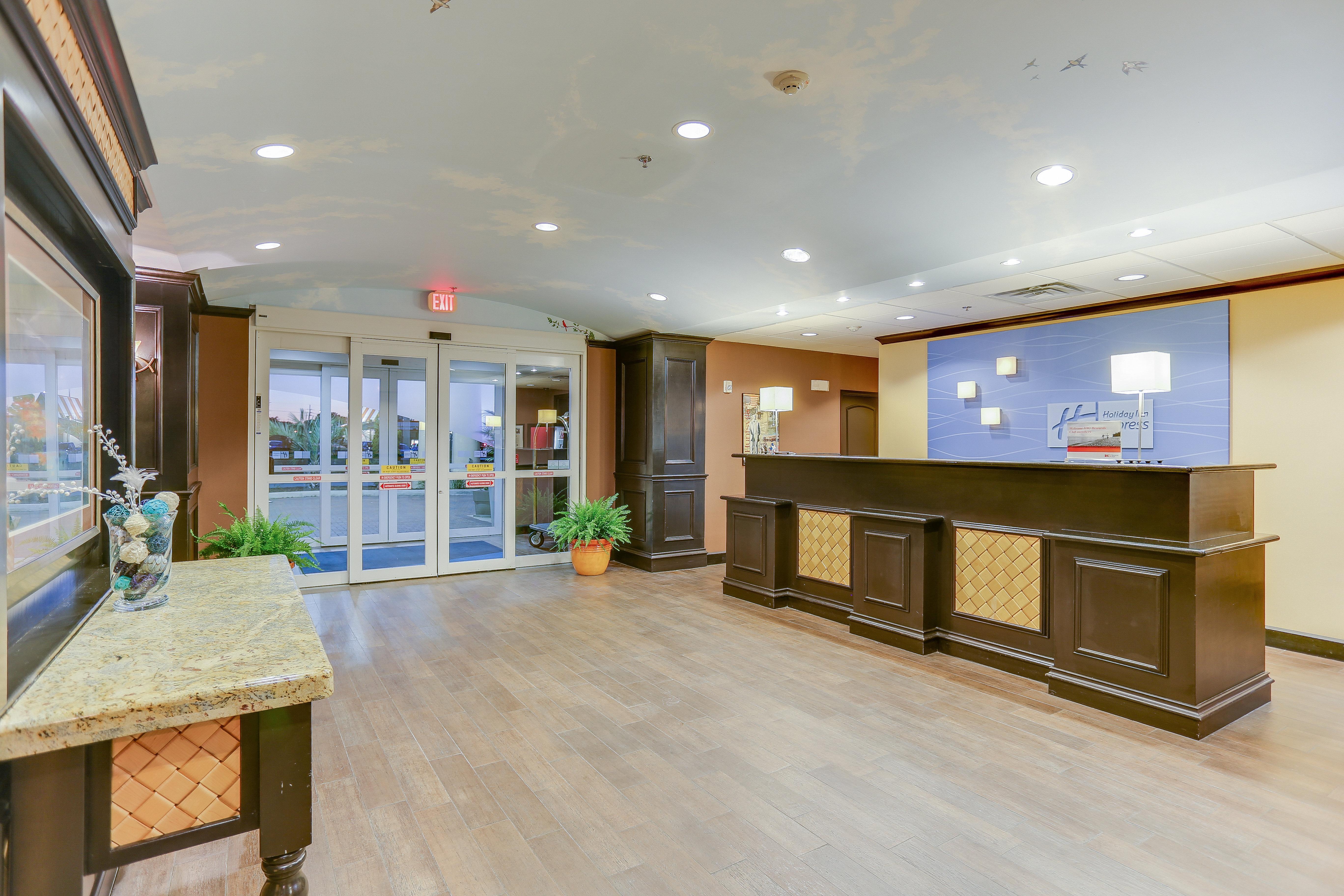 Holiday Inn Express Hotel & Suites Huntsville By Ihg מראה חיצוני תמונה