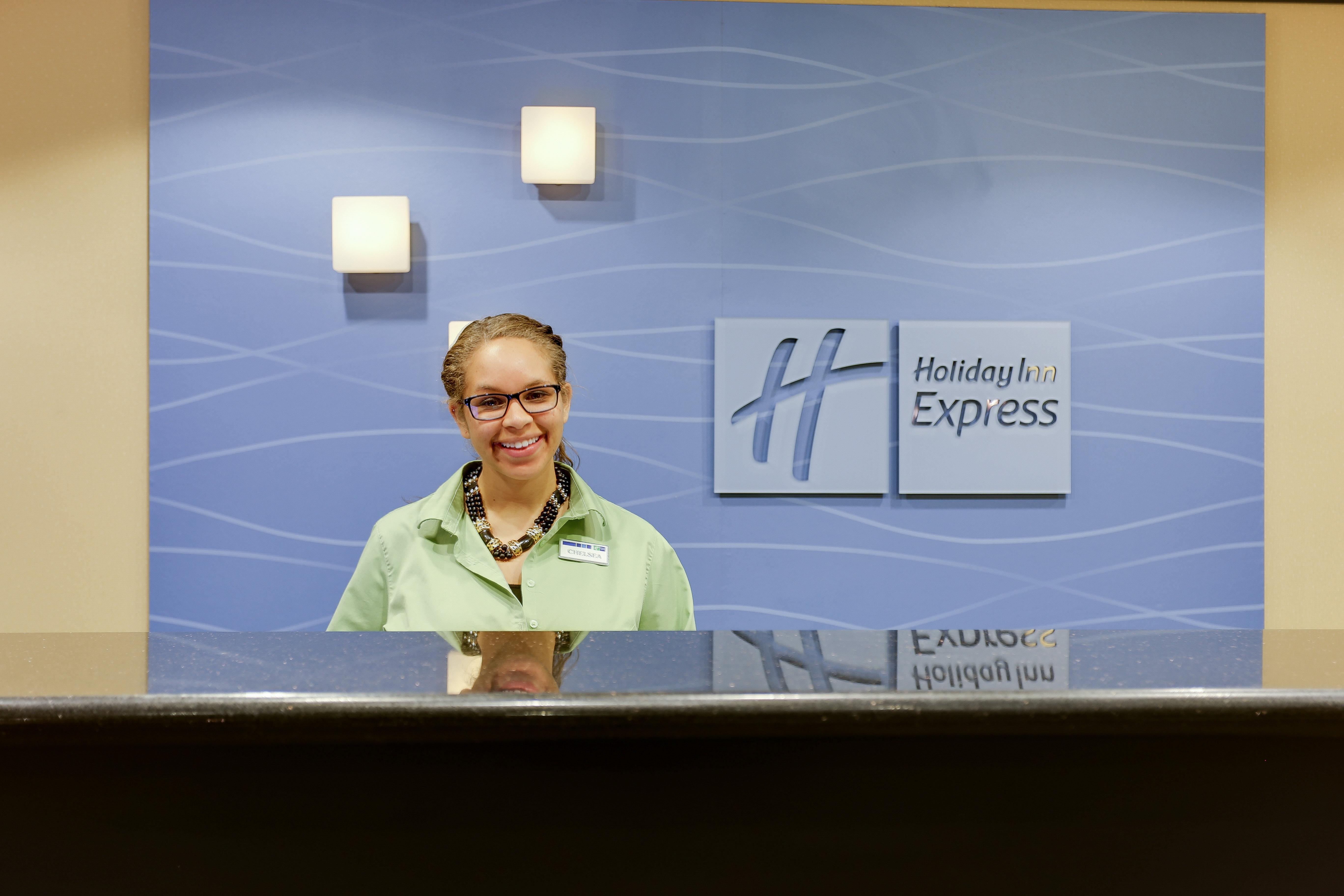 Holiday Inn Express Hotel & Suites Huntsville By Ihg מראה חיצוני תמונה