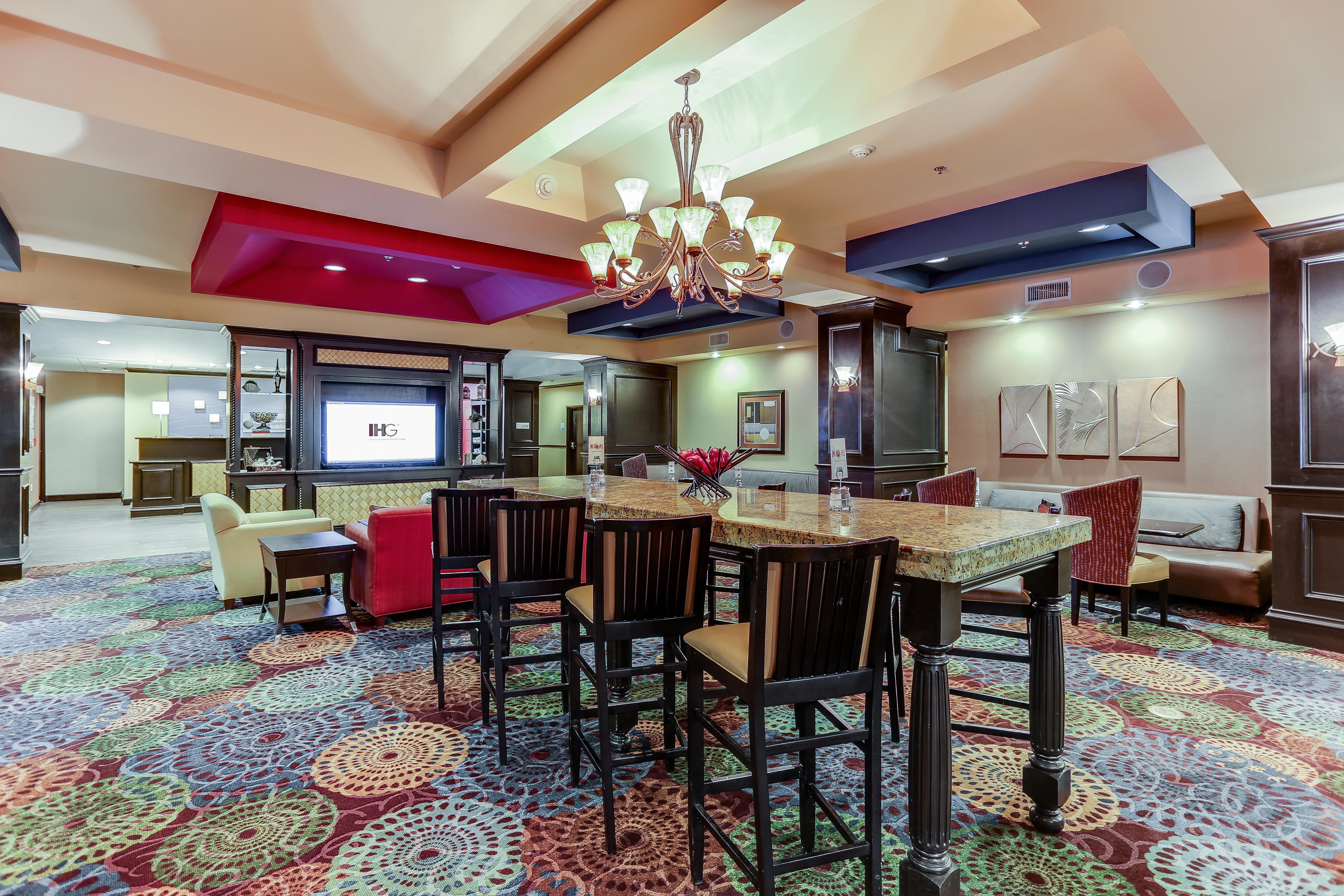 Holiday Inn Express Hotel & Suites Huntsville By Ihg מראה חיצוני תמונה