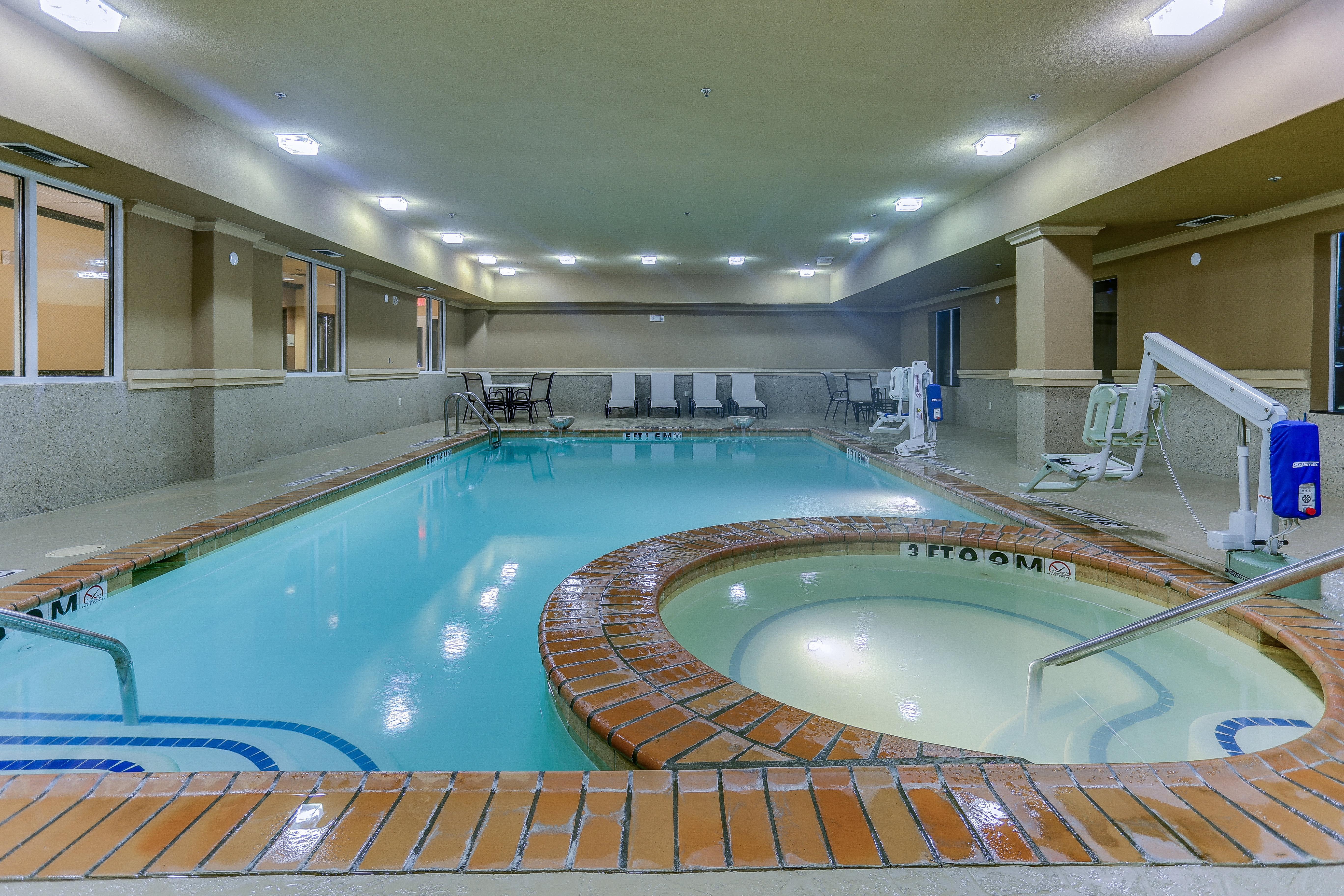Holiday Inn Express Hotel & Suites Huntsville By Ihg מראה חיצוני תמונה