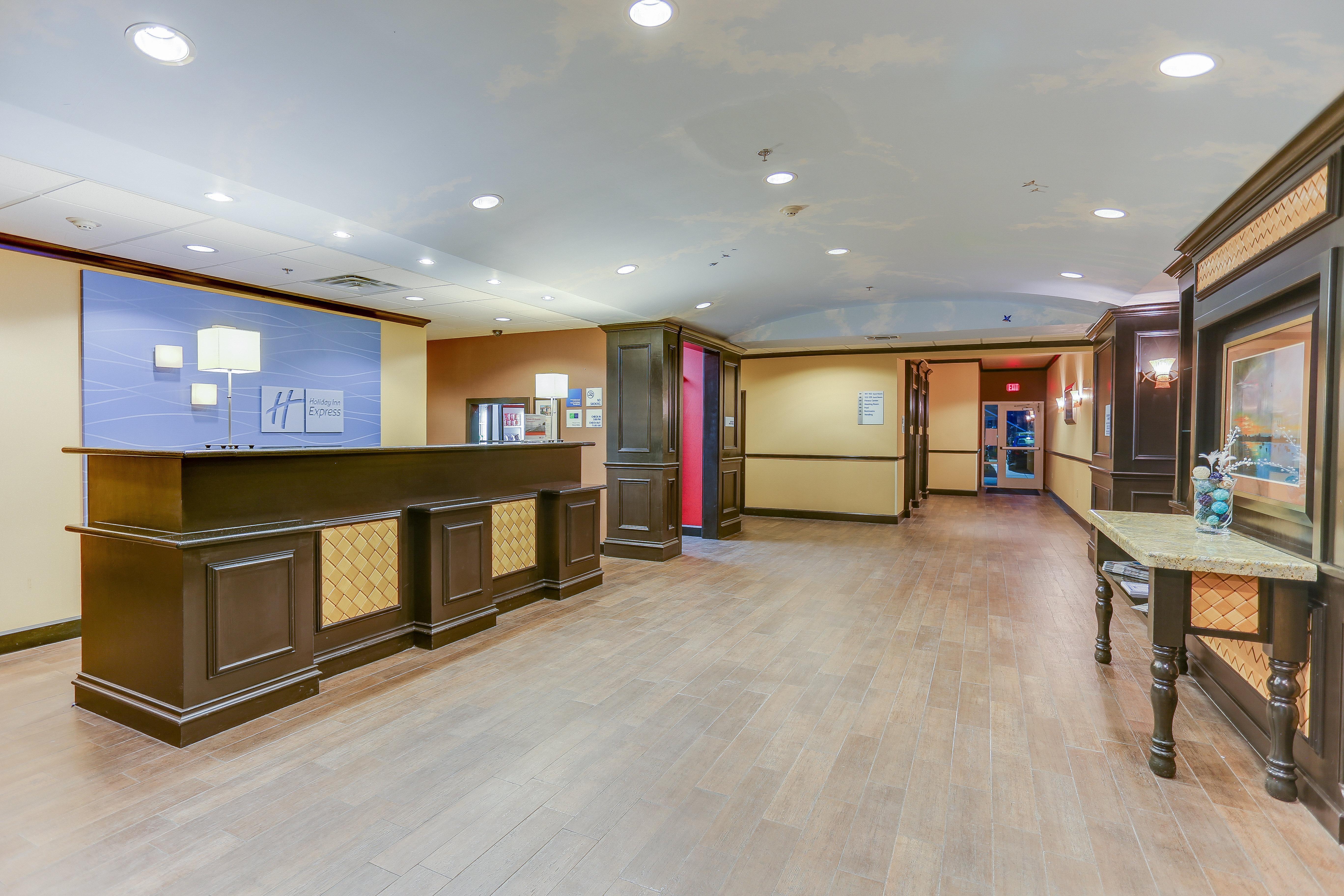Holiday Inn Express Hotel & Suites Huntsville By Ihg מראה חיצוני תמונה