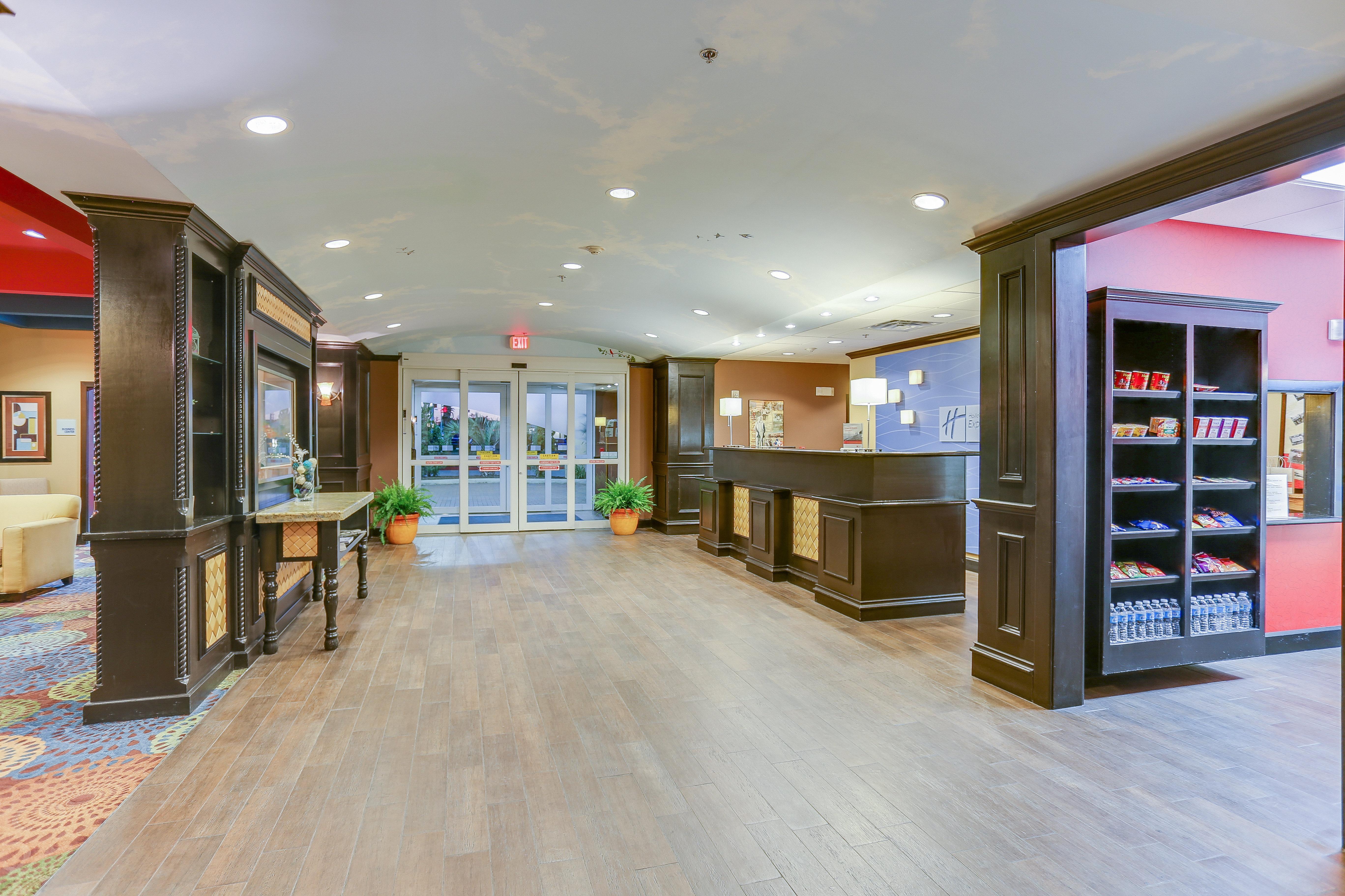 Holiday Inn Express Hotel & Suites Huntsville By Ihg מראה חיצוני תמונה