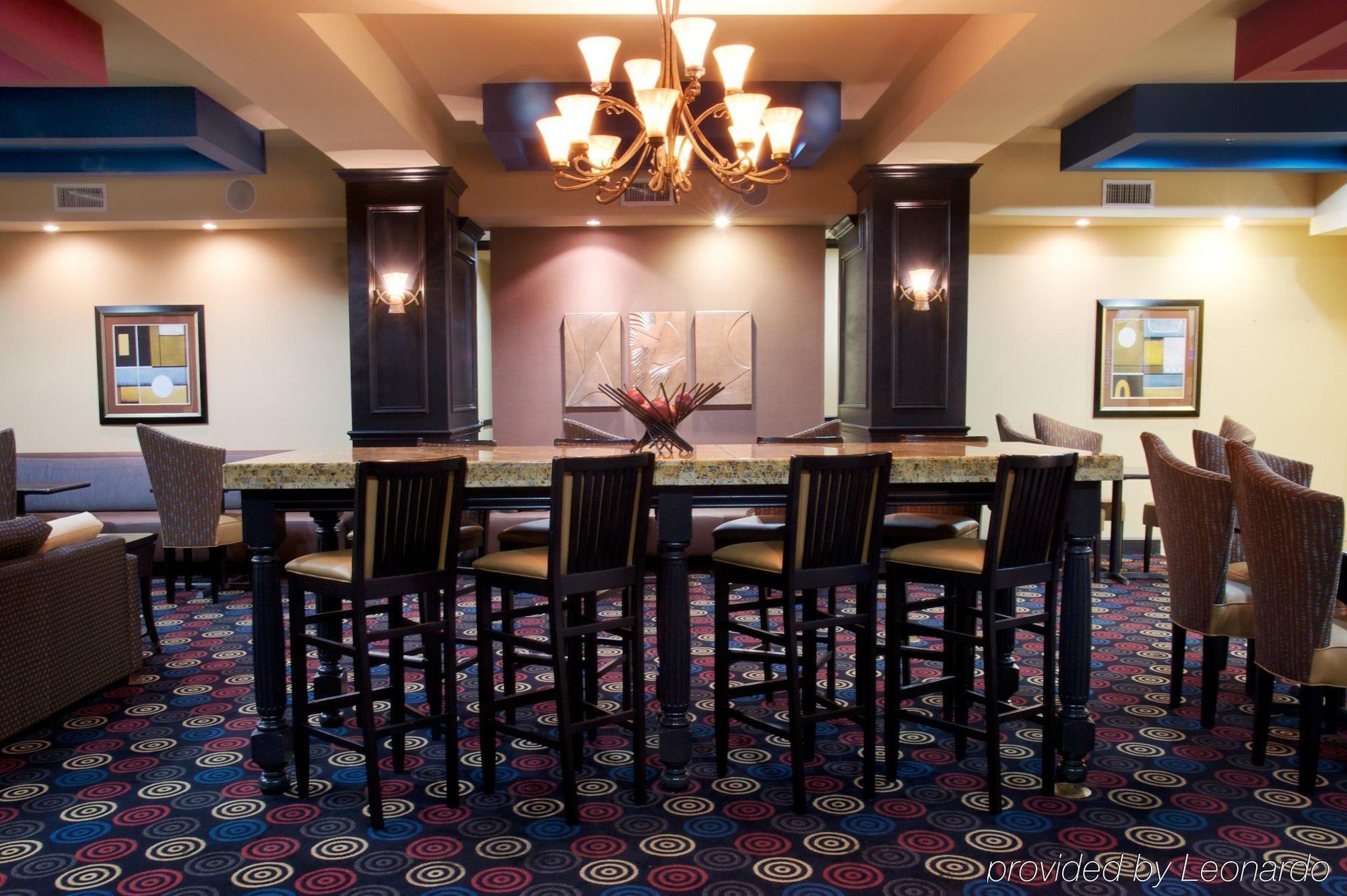 Holiday Inn Express Hotel & Suites Huntsville By Ihg מסעדה תמונה
