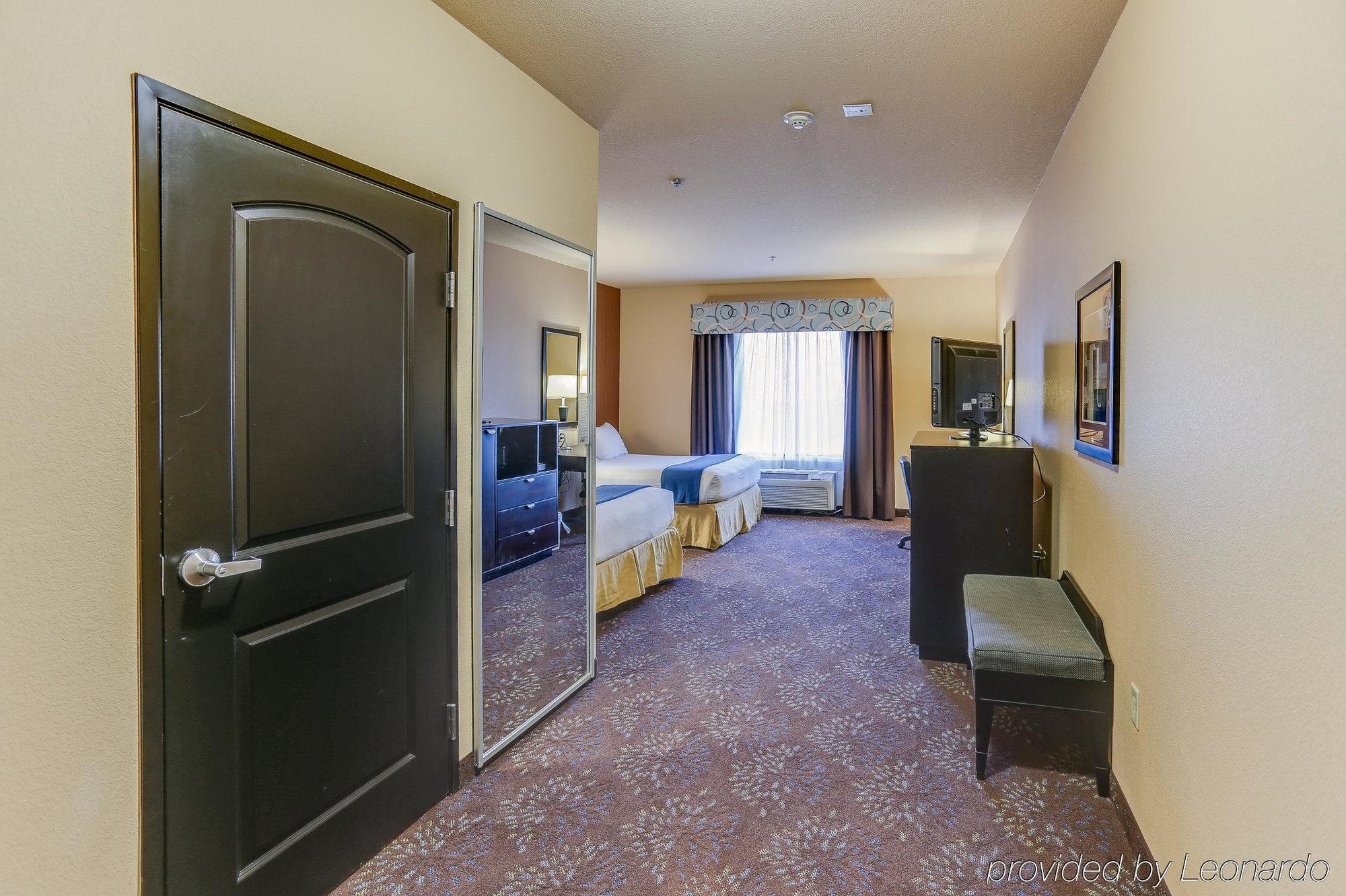 Holiday Inn Express Hotel & Suites Huntsville By Ihg מראה חיצוני תמונה