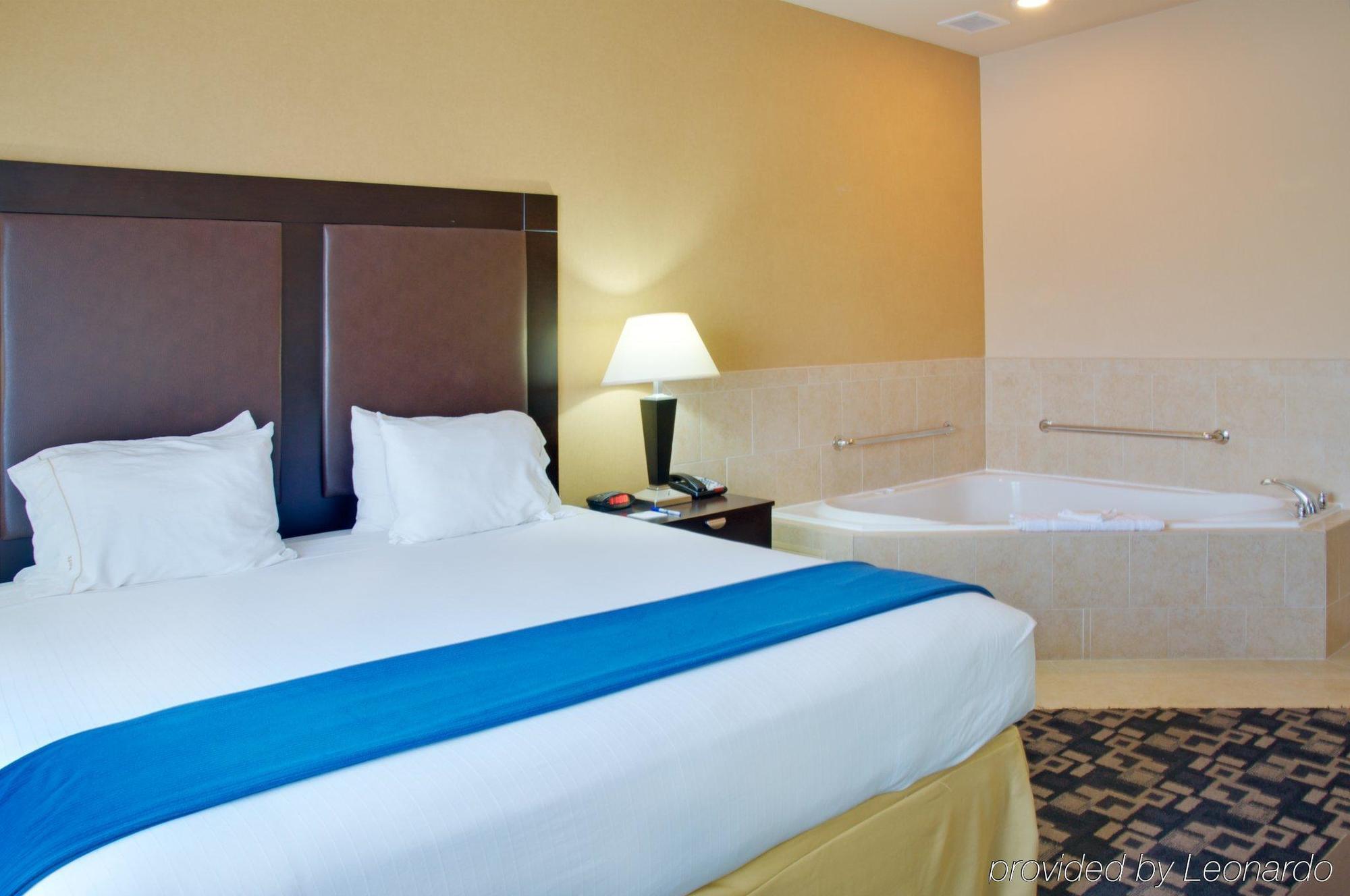 Holiday Inn Express Hotel & Suites Huntsville By Ihg מראה חיצוני תמונה